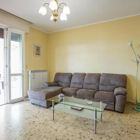 Apartment 2 Bedroom Amazing In Corsanico-Bargecchia